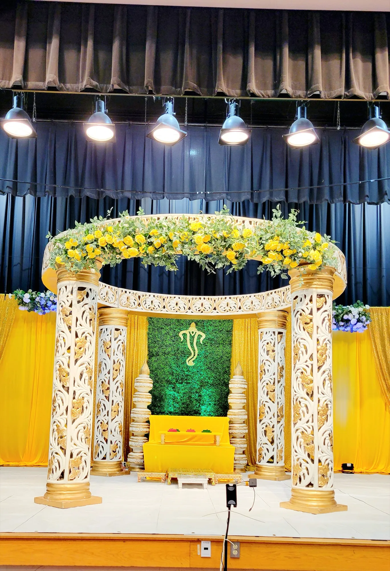 Full mandap yellow roses pillars paisley — Yellow & Gold Mandap with Paisley Pillars